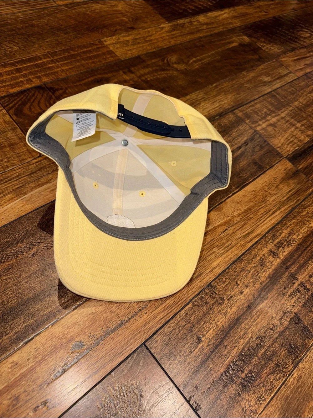 YOUTH TRAVISMATHEW ENDLESS HORIZONS CAP